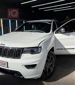 جیپ گراند شیرۆکی